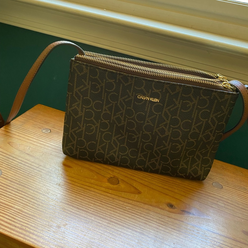 Calvin Klein Crossbody